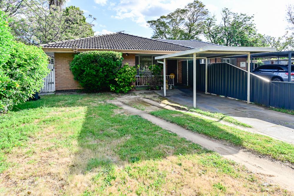 8 Fifth Rd, Armadale, WA 6112