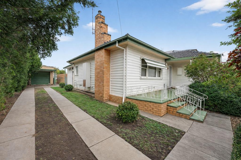 10 Cook St, Spring Gully, VIC 3550