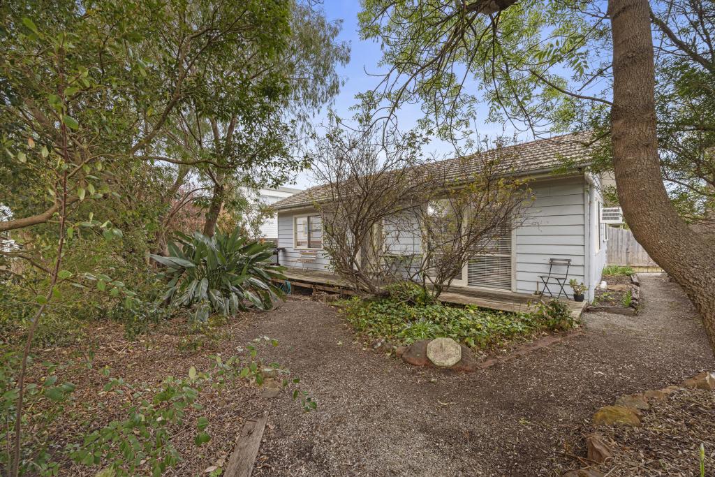 38 Bayview Ave, Inverloch, VIC 3996