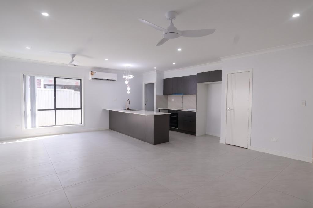 6 YARA ST, RUSSELL ISLAND, QLD 4184