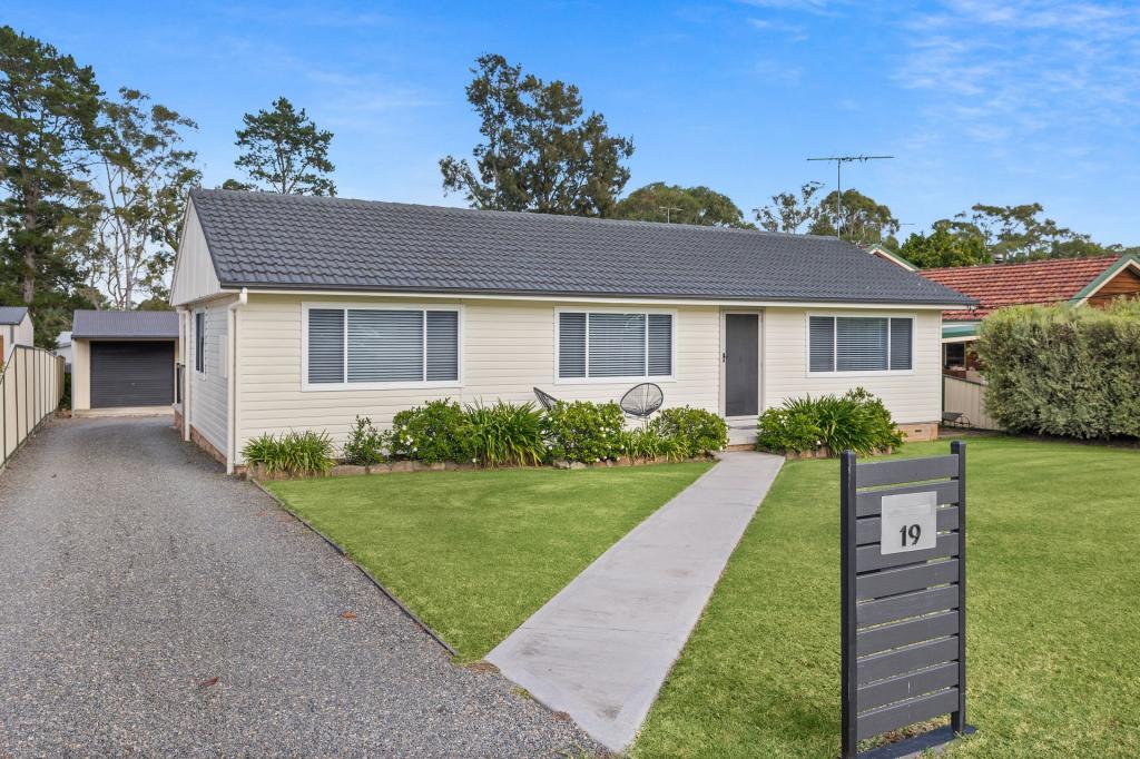 19 Trentham Ave, Douglas Park, NSW 2569