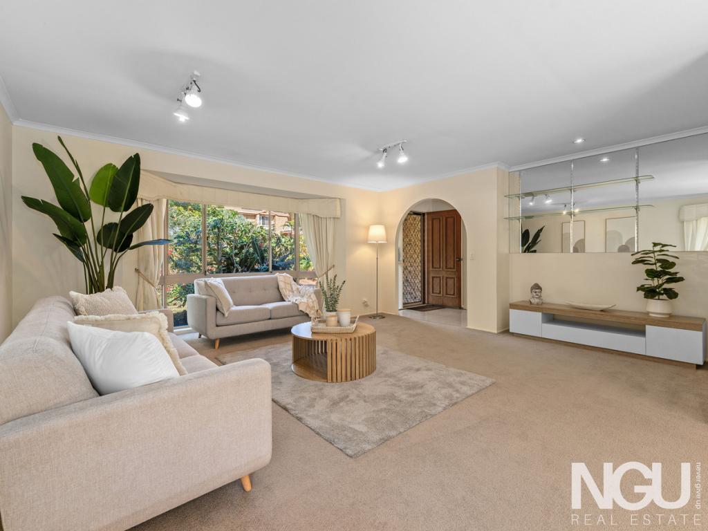 101 Kilmorey St, Carindale, QLD 4152