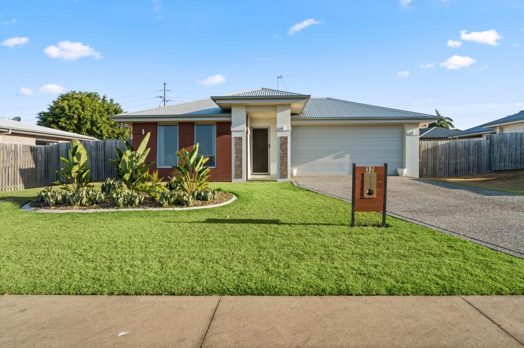 32 Seahaven Cct, Pialba, QLD 4655