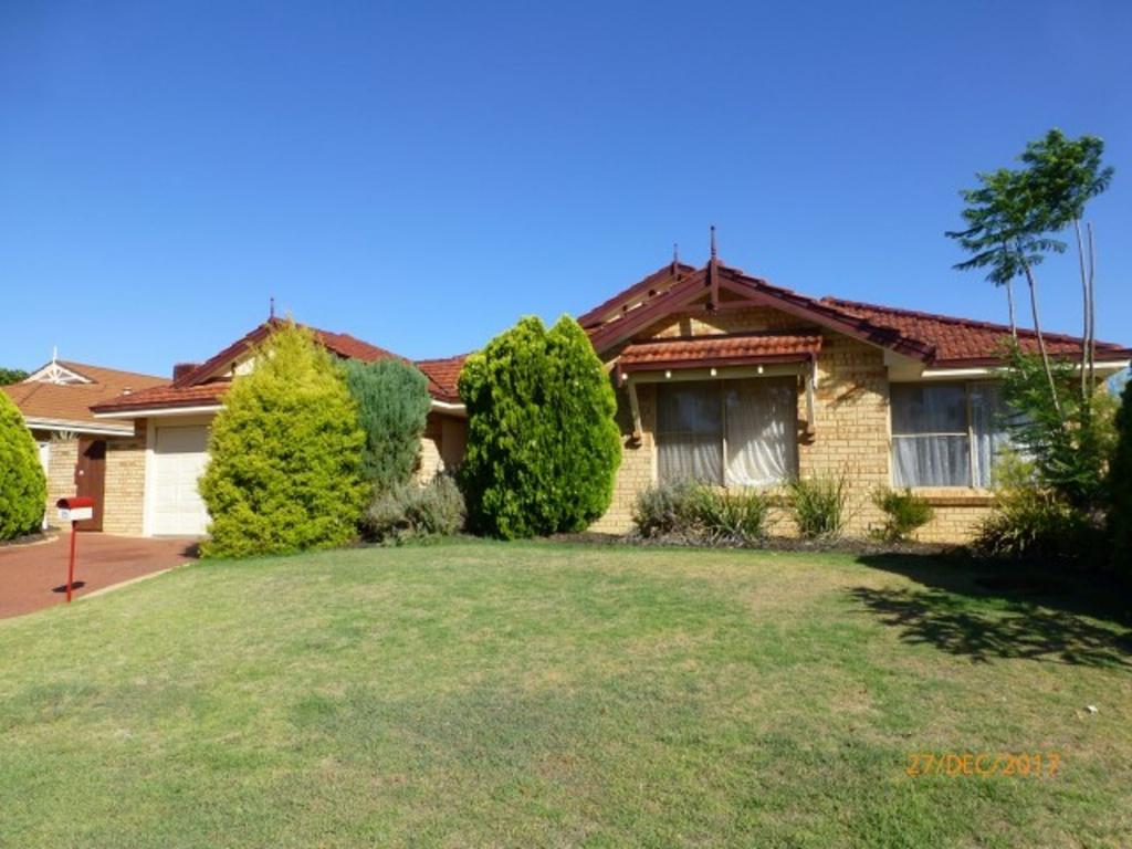 15 Jubaea Ct, Canning Vale, WA 6155