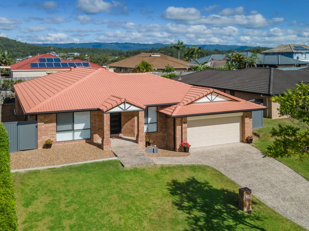 17 Duice Ct, Oxenford, QLD 4210