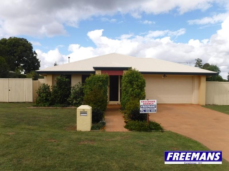 15 Dell Ct, Kingaroy, QLD 4610