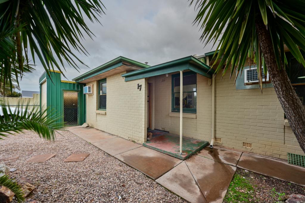 17 Charles Ave, Whyalla Norrie, SA 5608