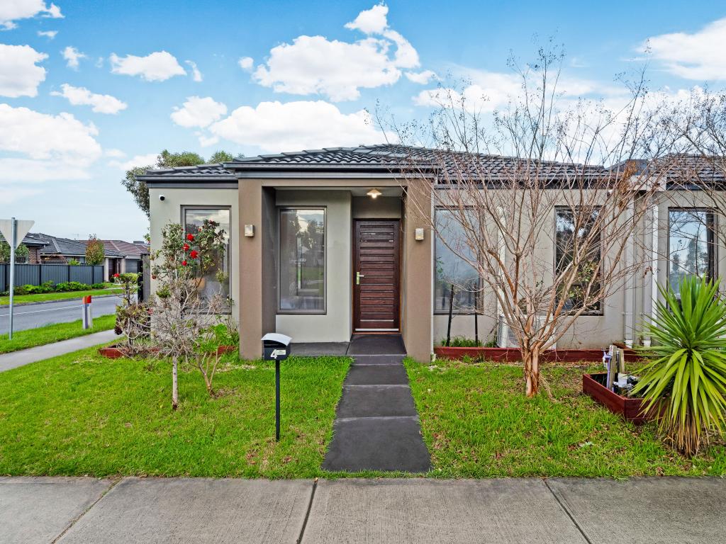 4 Elodea Way, Cranbourne North, VIC 3977