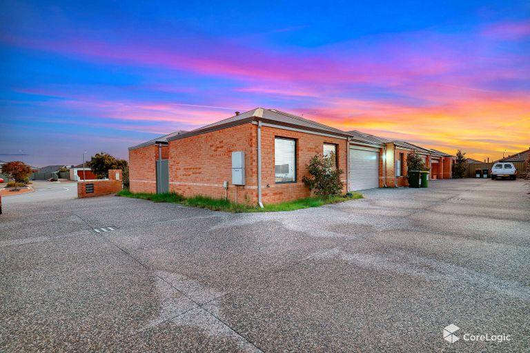 1/15 Blackfriars Mndr, Piara Waters, WA 6112