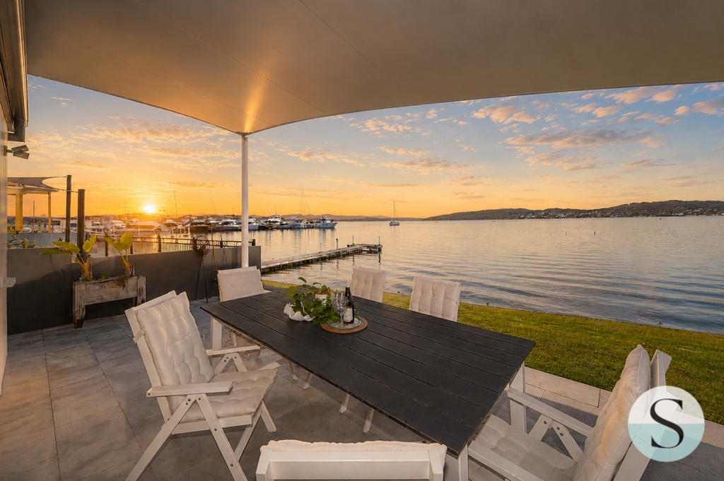 93 Marks Point Rd, Marks Point, NSW 2280