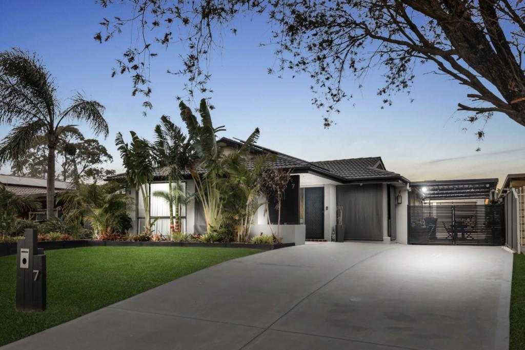 7 KERWIN CIR, HEBERSHAM, NSW 2770