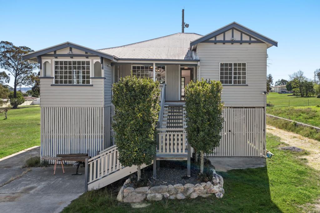 243 Pratten St, Warwick, QLD 4370