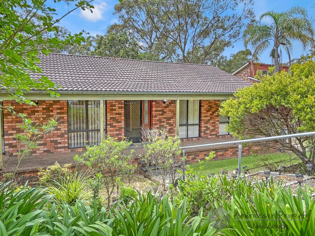 19 Dalwood Cl, Eleebana, NSW 2282