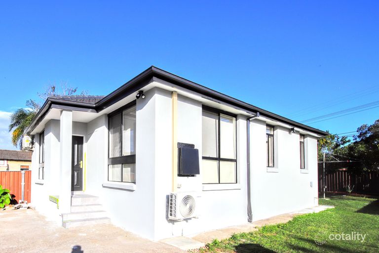 2a Orchard Rd, Bass Hill, NSW 2197