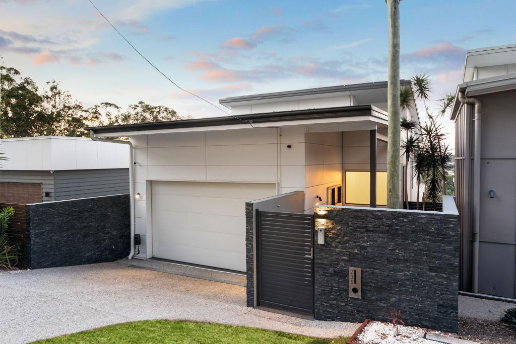 235 BIRDWOOD TCE, TOOWONG, QLD 4066