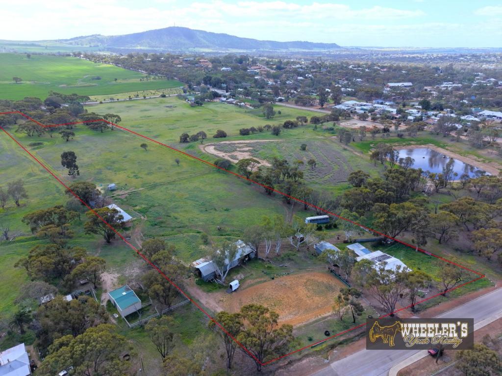 83 Trews Rd, Daliak, WA 6302
