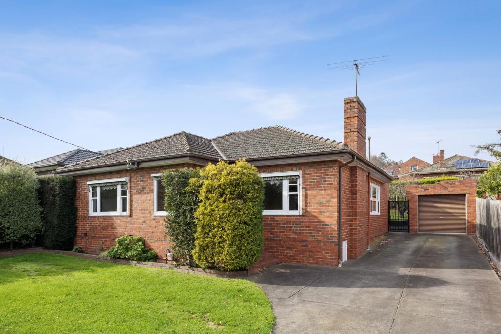 269 Warrigal Rd, Burwood, VIC 3125