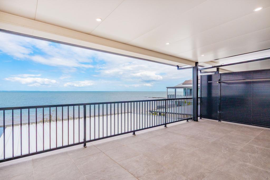 4/90 Prince Edward Pde, Redcliffe, QLD 4020