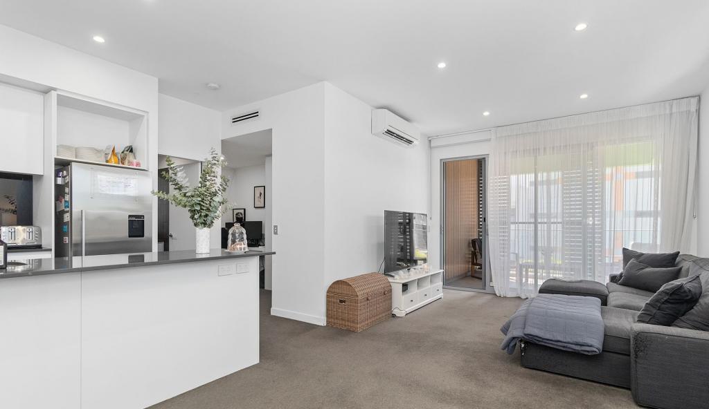 60/8 HAWKSBURN RD, RIVERVALE, WA 6103