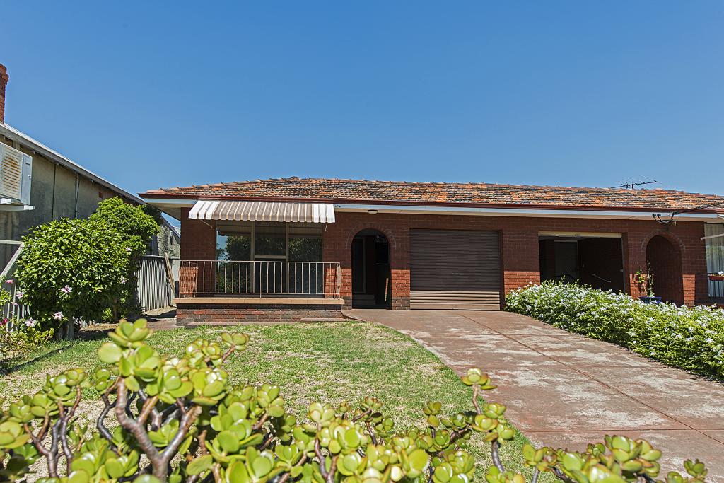 16a Manchester St, Victoria Park, WA 6100