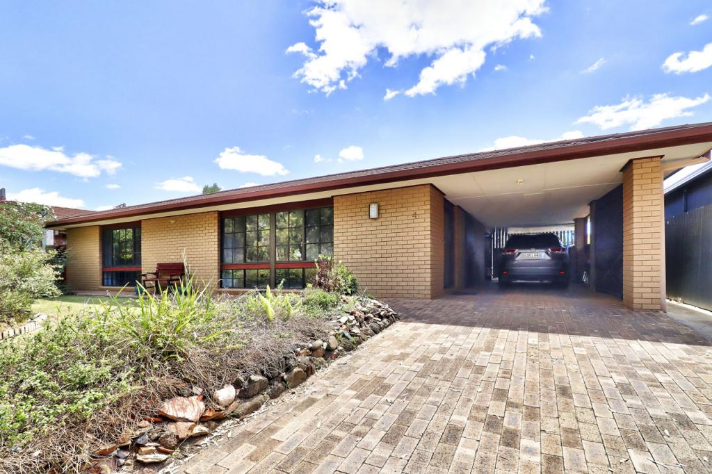 4 Blake Ct, Deniliquin, NSW 2710