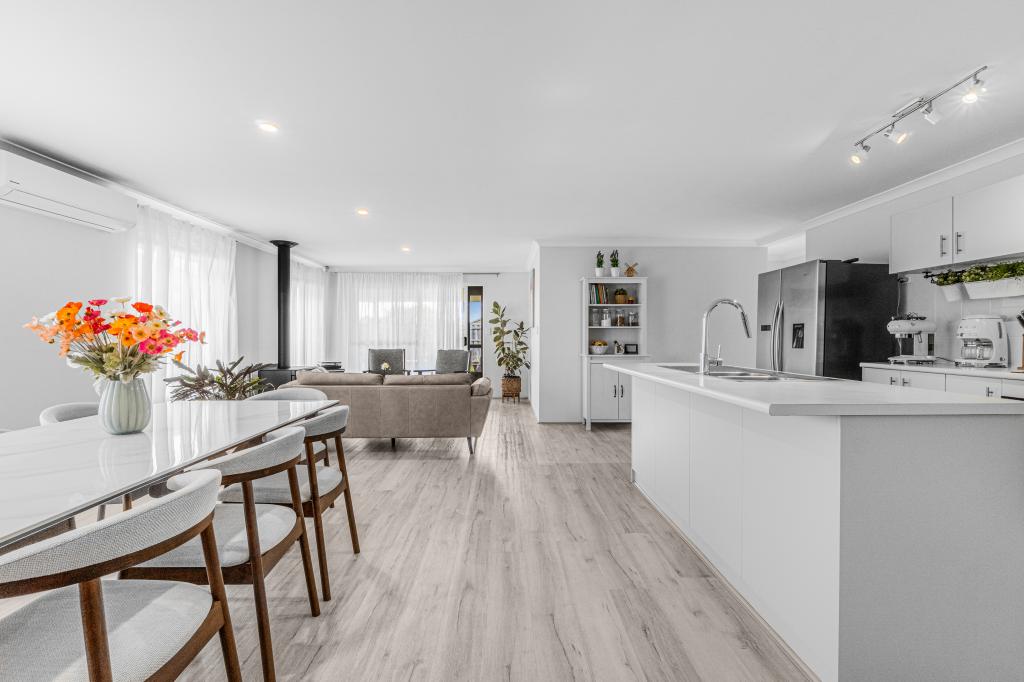 4 Cadogan Otlk, Ellenbrook, WA 6069