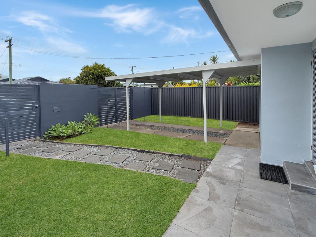 102 Albion Ave, Miami, QLD 4220