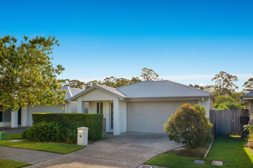 3 MOONSTONE ST, PIMPAMA, QLD 4209