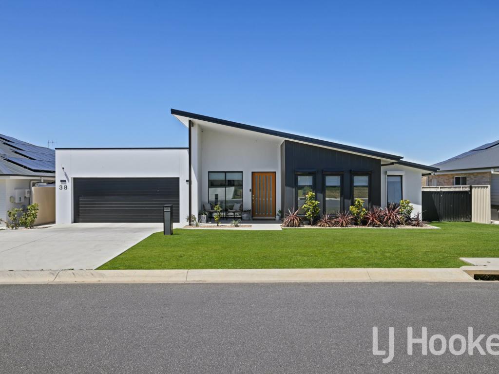 38 BRENNAN DR, KELSO, NSW 2795