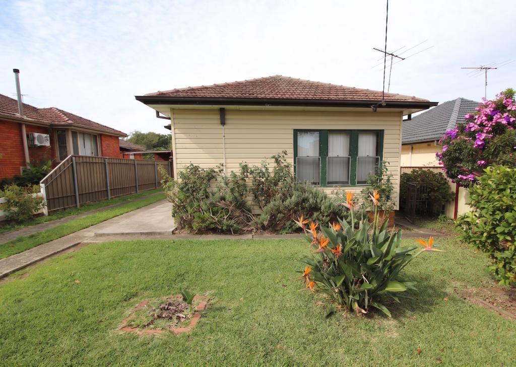 110 Lancaster Ave, Punchbowl, NSW 2196