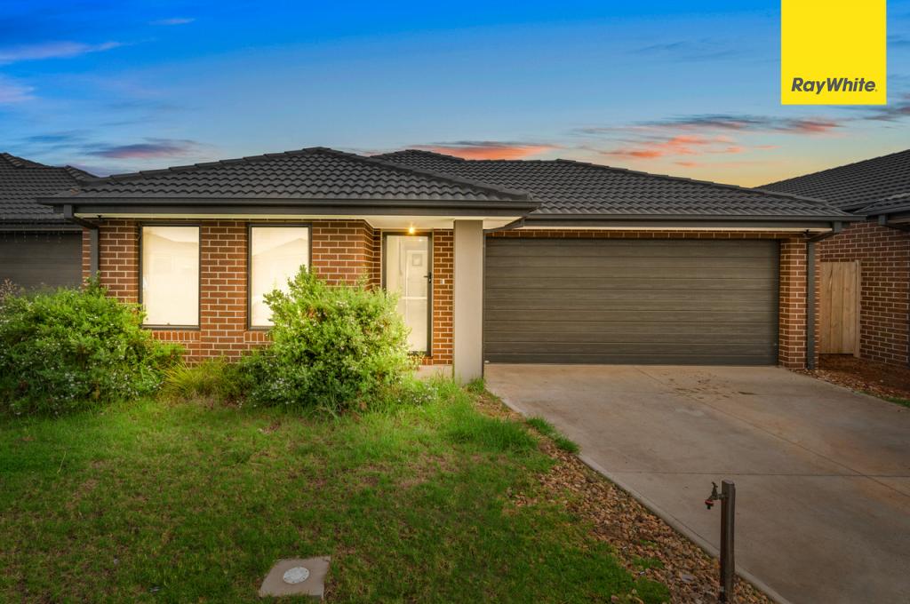 17 Bolton St, Melton South, VIC 3338