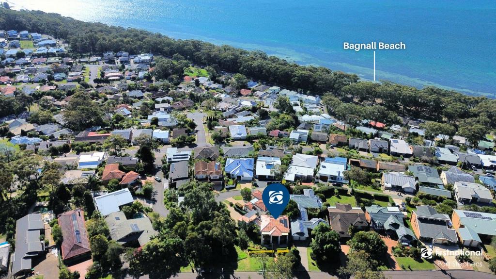 17 Canomii Cl, Nelson Bay, NSW 2315