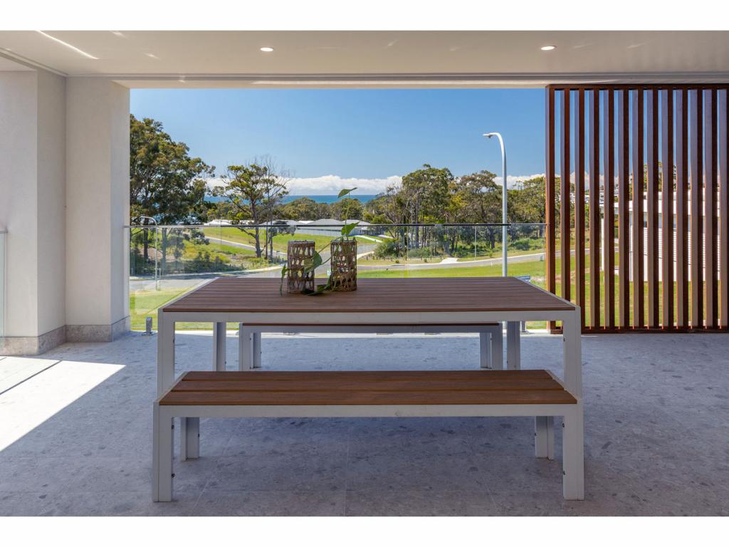 4 Silk Cres, Diamond Beach, NSW 2430