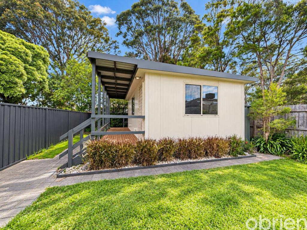 2/26 Edinborough St, Hallam, VIC 3803