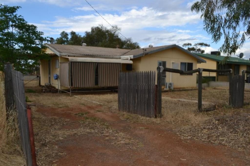 8 Livingstone St, Perenjori, WA 6620