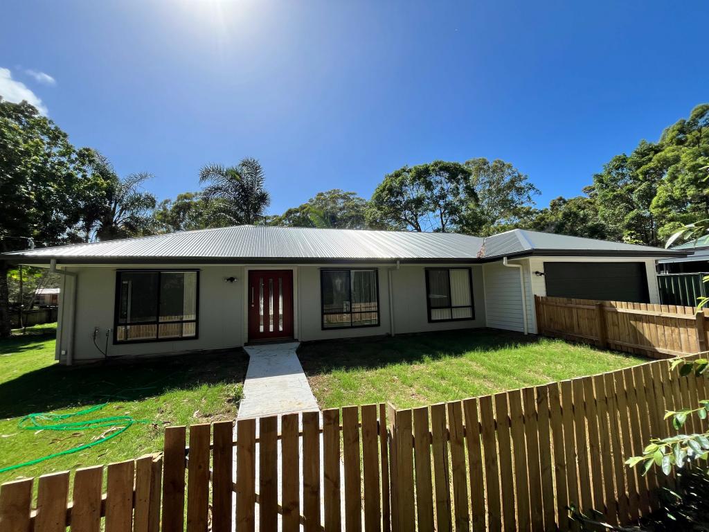 38 Grove Rd, Russell Island, QLD 4184