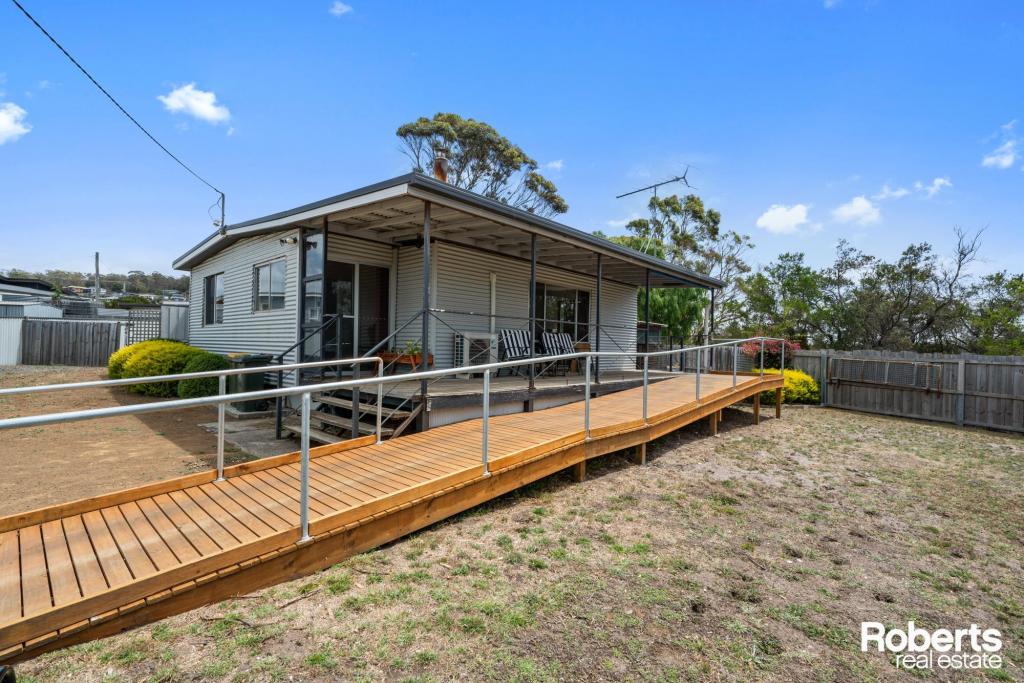 4 Curlew St, Primrose Sands, TAS 7173