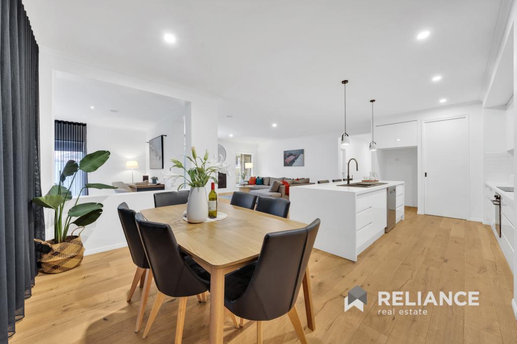 9 Glenmaggie Pl, Manor Lakes, VIC 3024