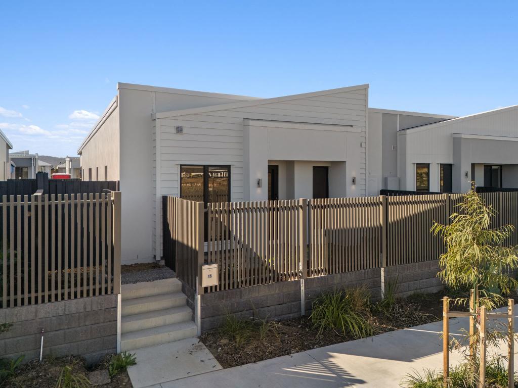 15 Swan Rd, South Ripley, QLD 4306