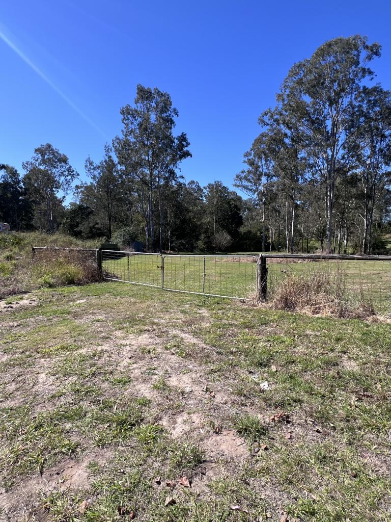 138 Sharon Dr, North Maclean, QLD 4280