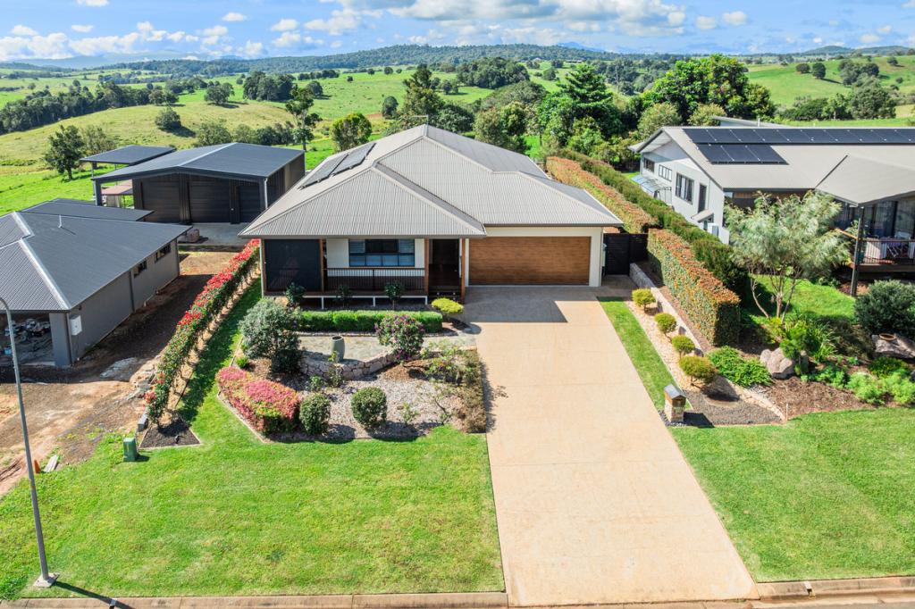 2 HICKORY TCE, YUNGABURRA, QLD 4884