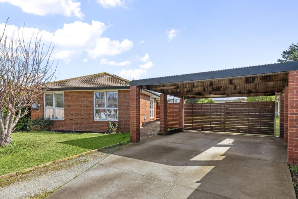 4 Membrey Cl, Werribee, VIC 3030