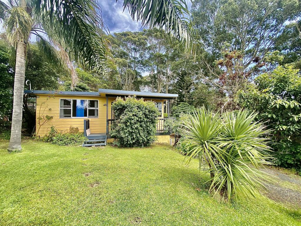 18 Yugura St, Malua Bay, NSW 2536