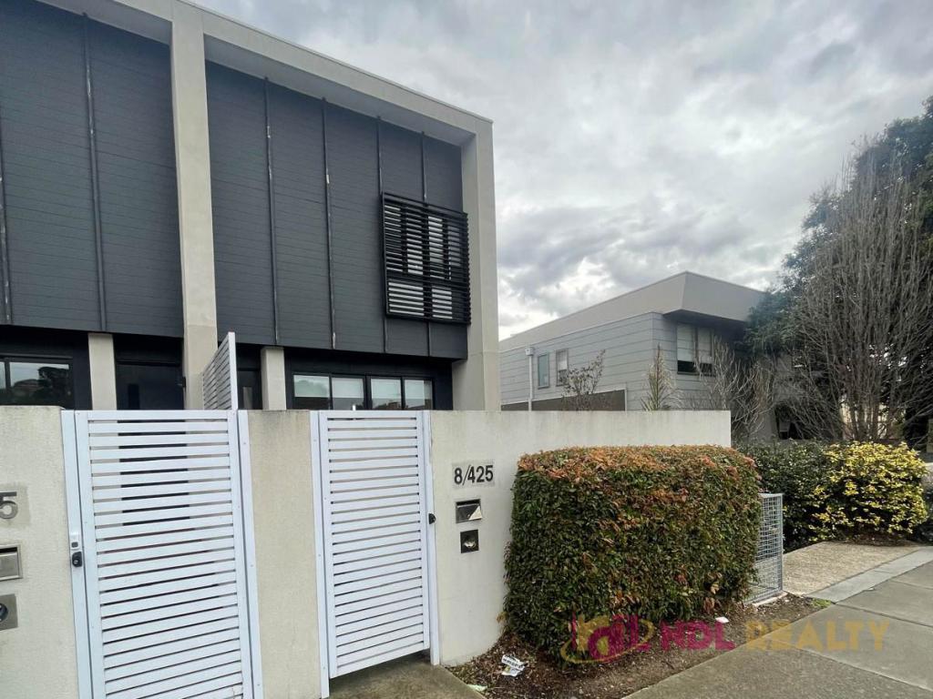 8/425 Warrigal Rd, Burwood, VIC 3125