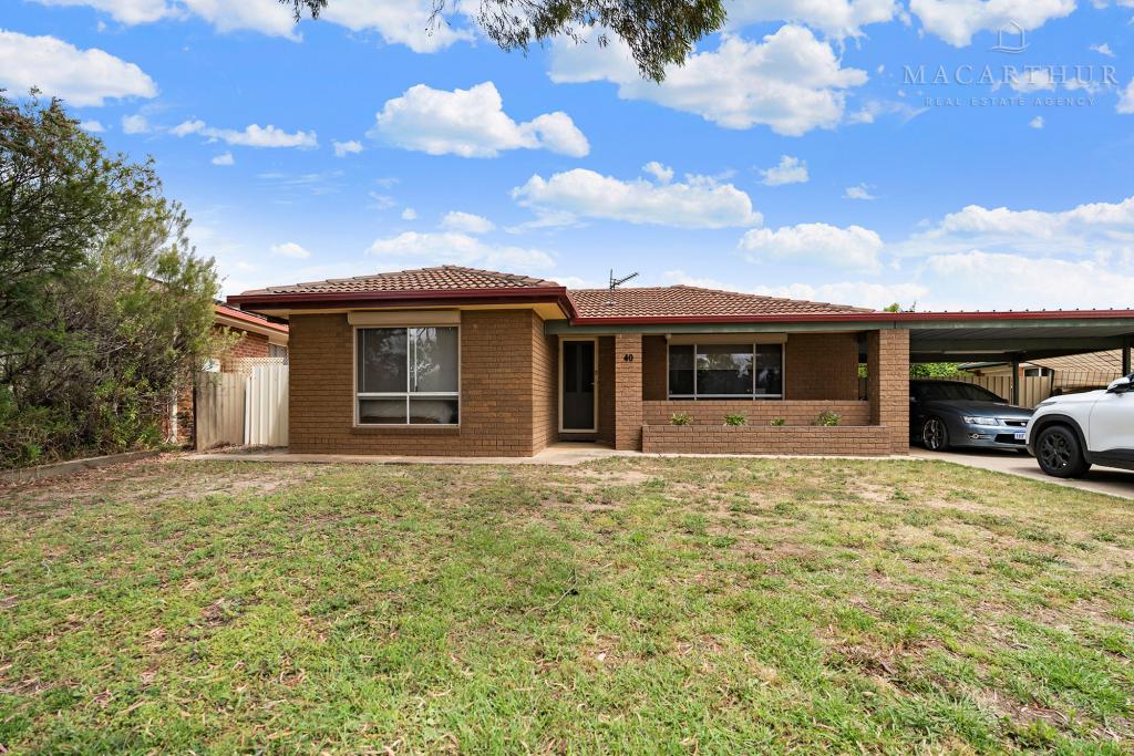 40 Naretha St, Glenfield Park, NSW 2650