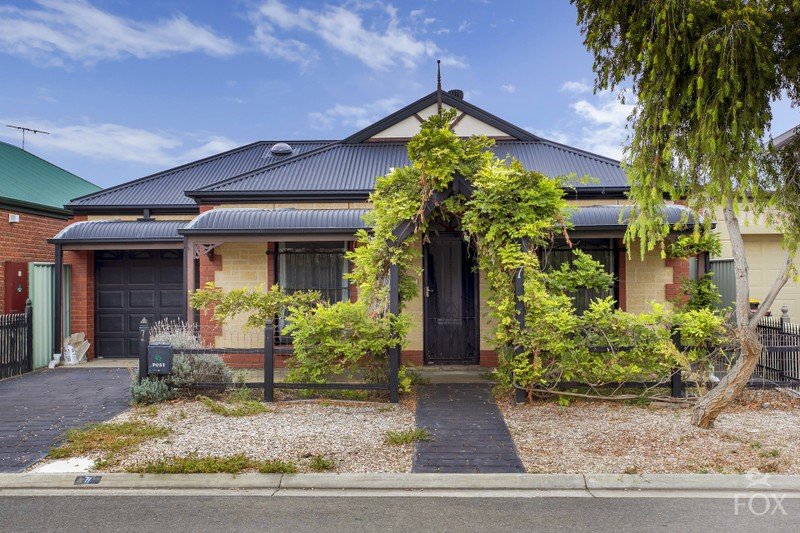 7 Pillie Cres, Mawson Lakes, SA 5095