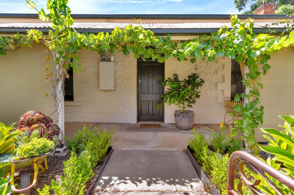 62 Torrens Rd, Riverton, SA 5412