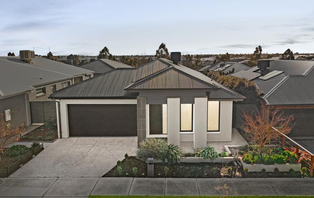5 IRVINE RISE, WERRIBEE, VIC 3030