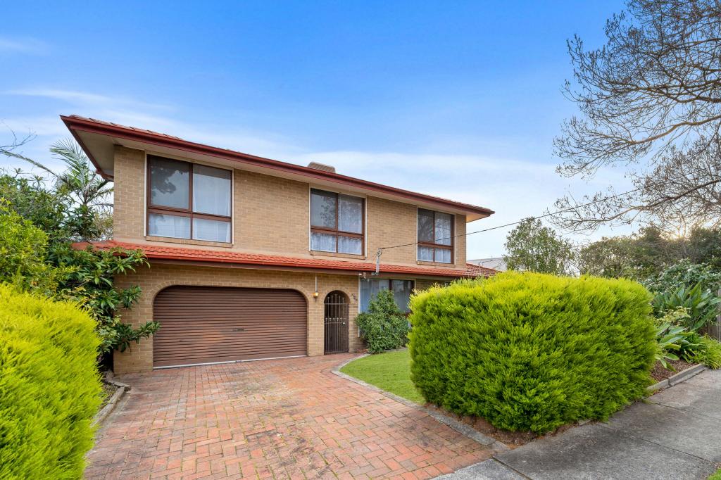 8 Leatherwood Cres, Wheelers Hill, VIC 3150