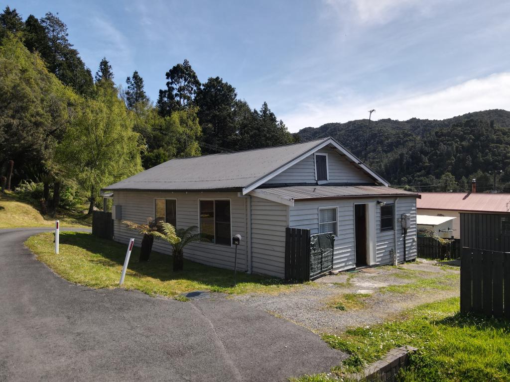 16 Knox St, Queenstown, TAS 7467